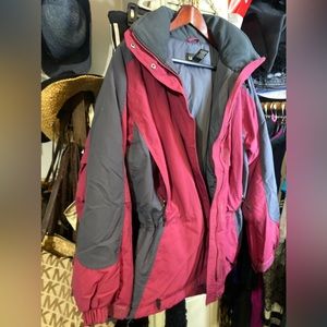 Pre-owned LL Bean Ladies Snow/Ski Jacket Size Medium